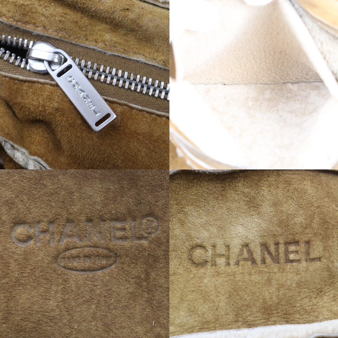 Rank AB｜ CHANEL Suede Teddy Wool Shoulder Bag Brown Made In 2000-2002Year｜24070809