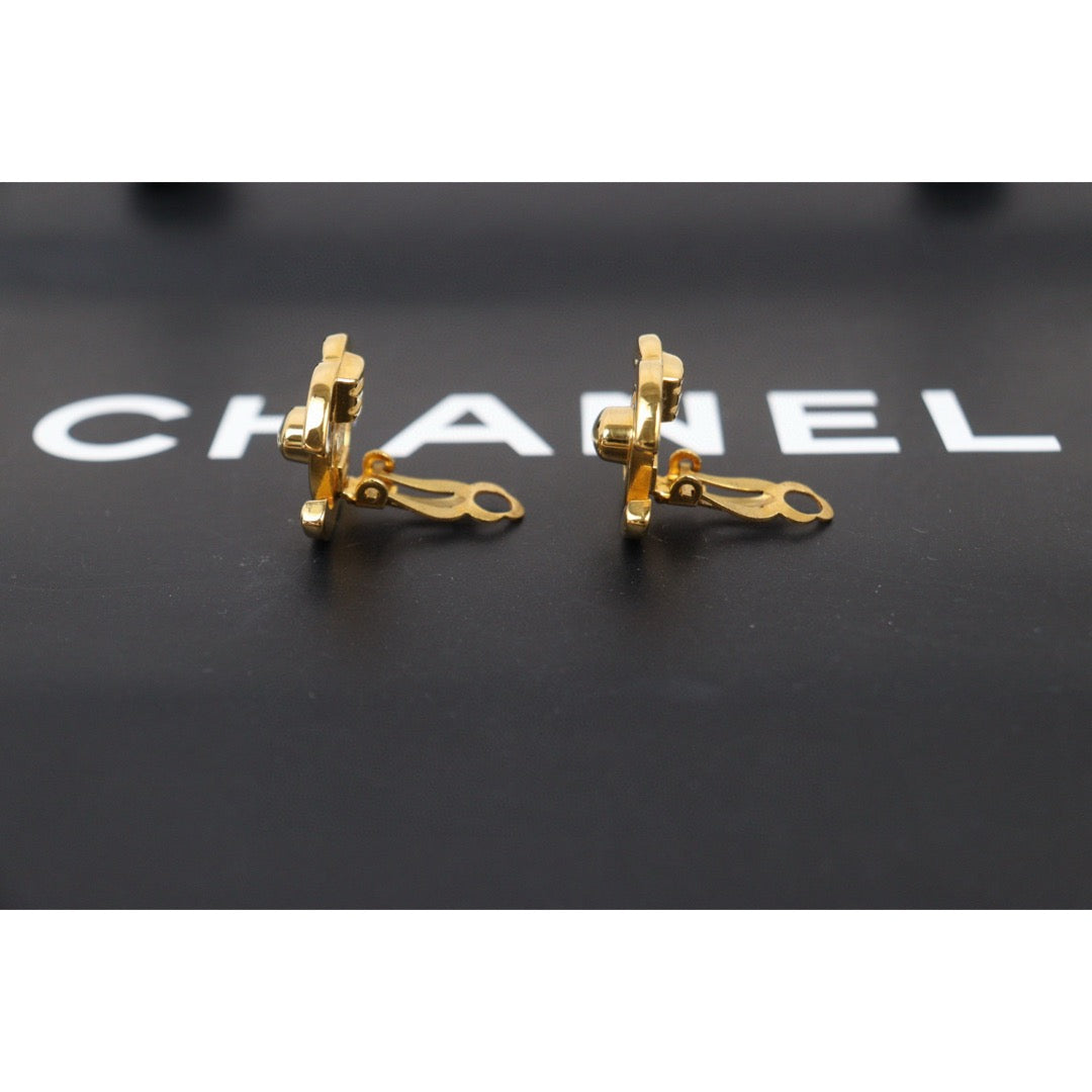 Very Good ( Rank A)｜CHANEL Vintage 18K Gold Plating Earrings  Made In 1995Year ｜25011601