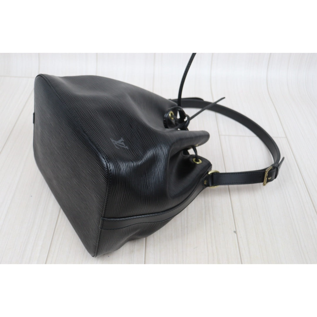 Include Entrupy Certificate of Authenticity｜Fair ( Rank B)｜ Louis Vuitton Epi Noe Shoulder Bag Black｜25122705