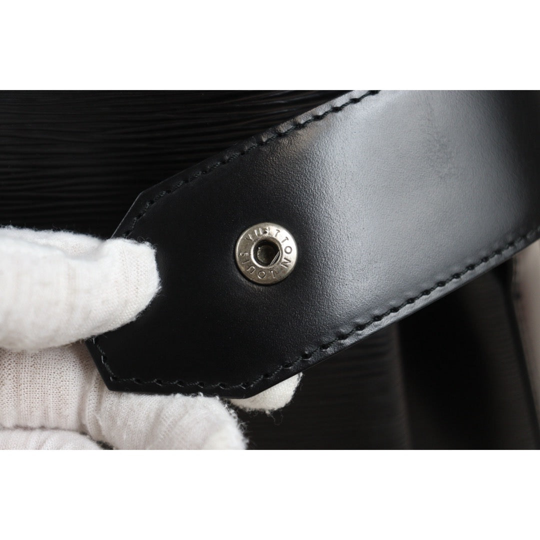 Good ( Rank AB)｜ LV Epi Sack de Paul Shoulder Bag Black PM｜25092305
