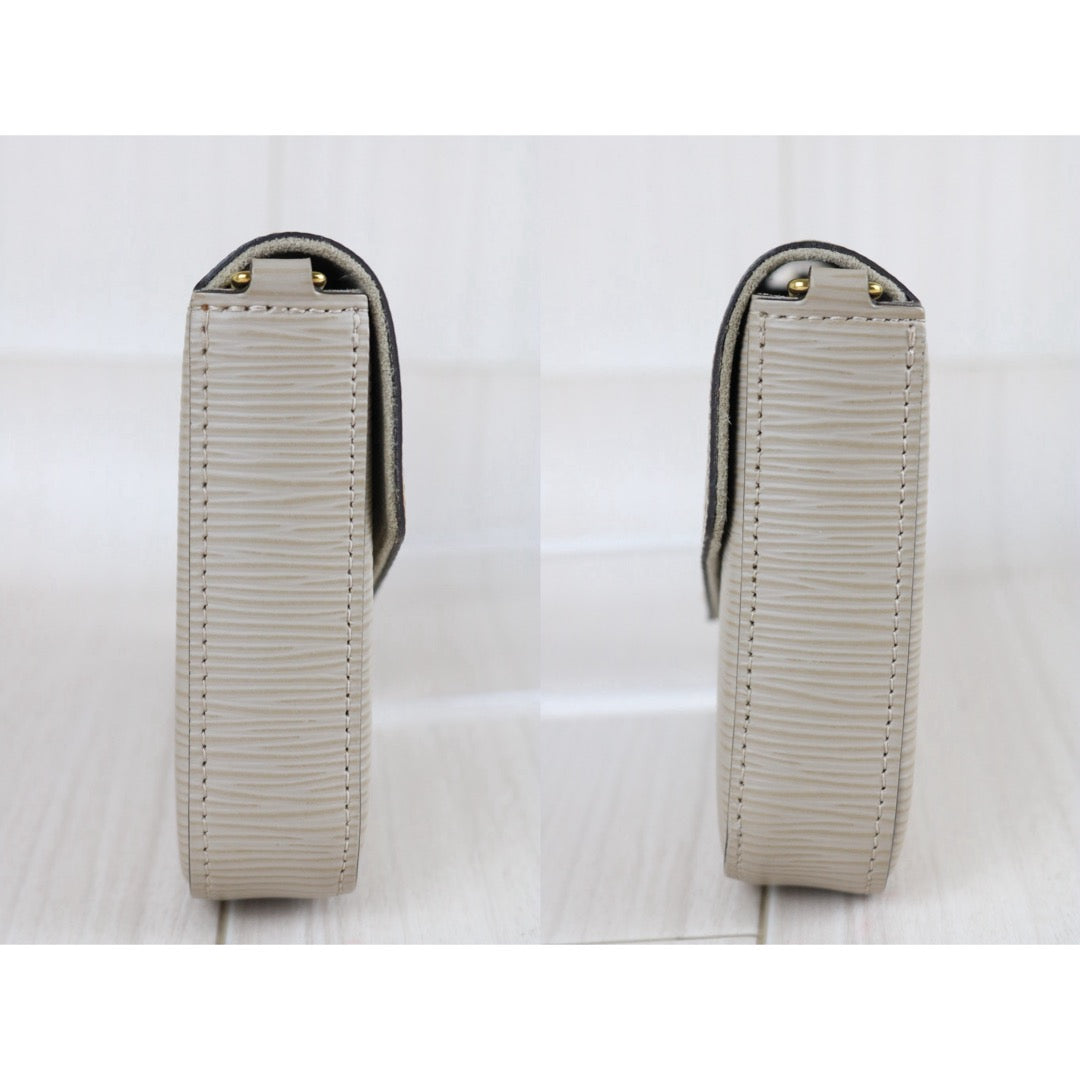 Include Entrupy Certificate of Authenticity｜Very Good ( Rank A)｜ Louis Vuitton Epi  Pochette Felicie Shoulder Bag Grey ｜X26051708