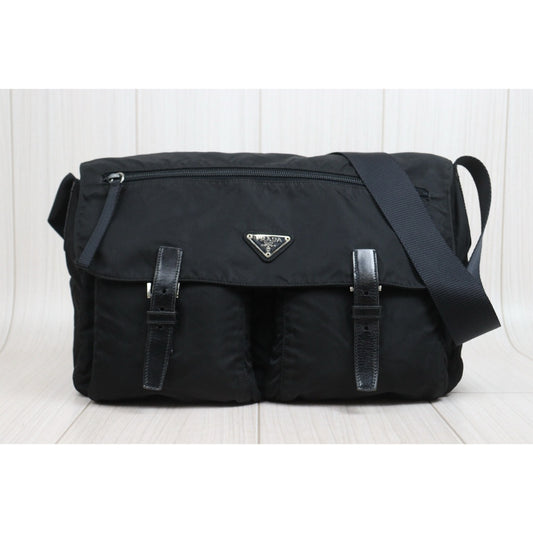 Include Entrupy Certificate of Authenticity｜Good ( Rank AB) ｜Prada  Nylon Black Shoulder Bag  Silver Hardware｜26052702
