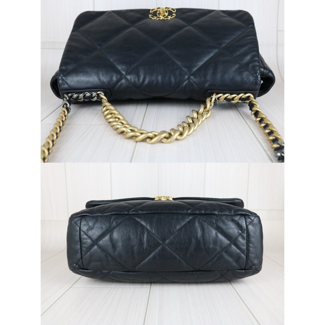 Very Good ( Rank A) ｜ CHANEL Lamb Skin Chain Single Flap 19 Maxi Shoulder Bag Black Made in 2020-2021Year｜ B25012203