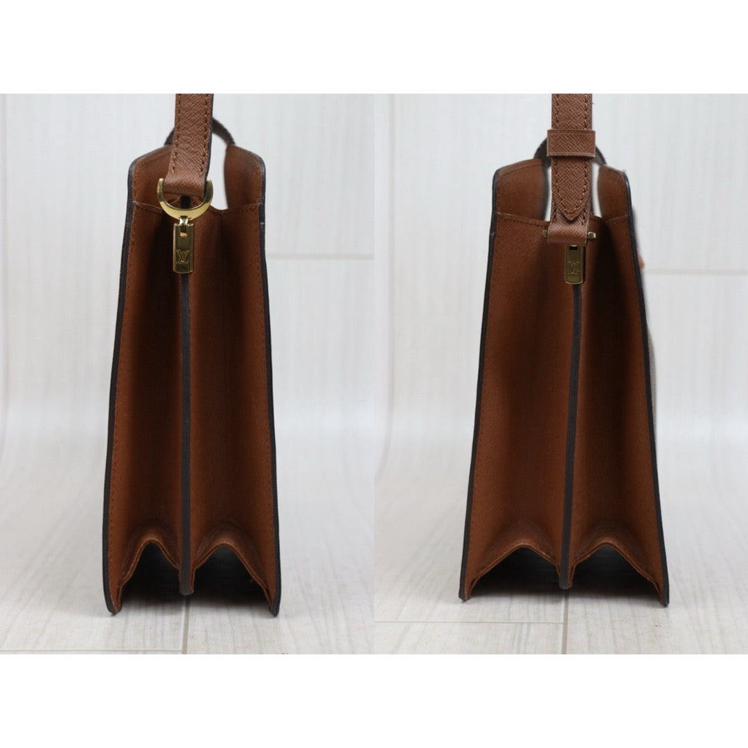 Include Entrupy Certificate of Authenticity｜Good ( Rank AB)｜ Louis Vuitton Monogram Courcelles Shoulder bag ｜26040701