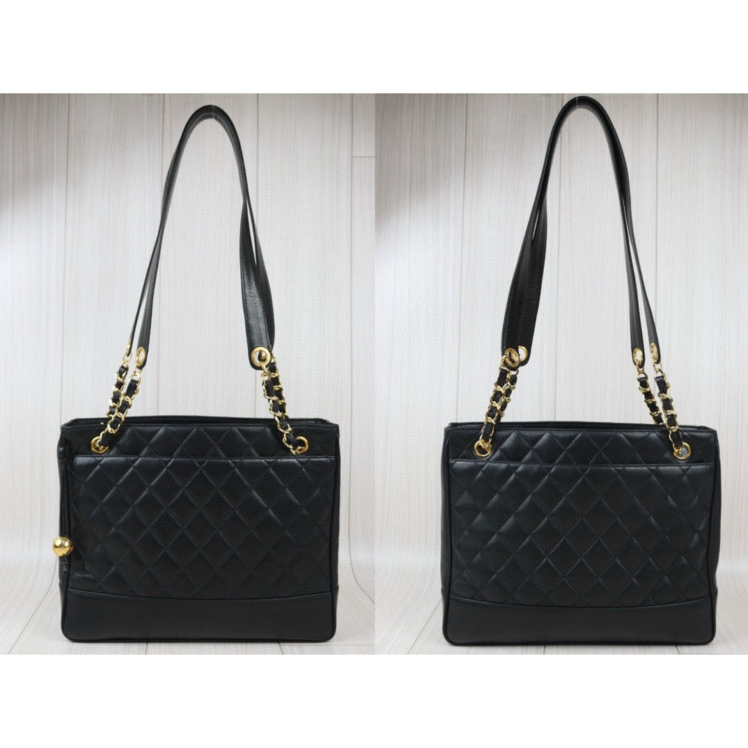 Very Good ( Rank A)｜ CHANEL Matrasse Lamb Skin  Tote Bag Black  Made In 1991-1994 Year｜W24080704