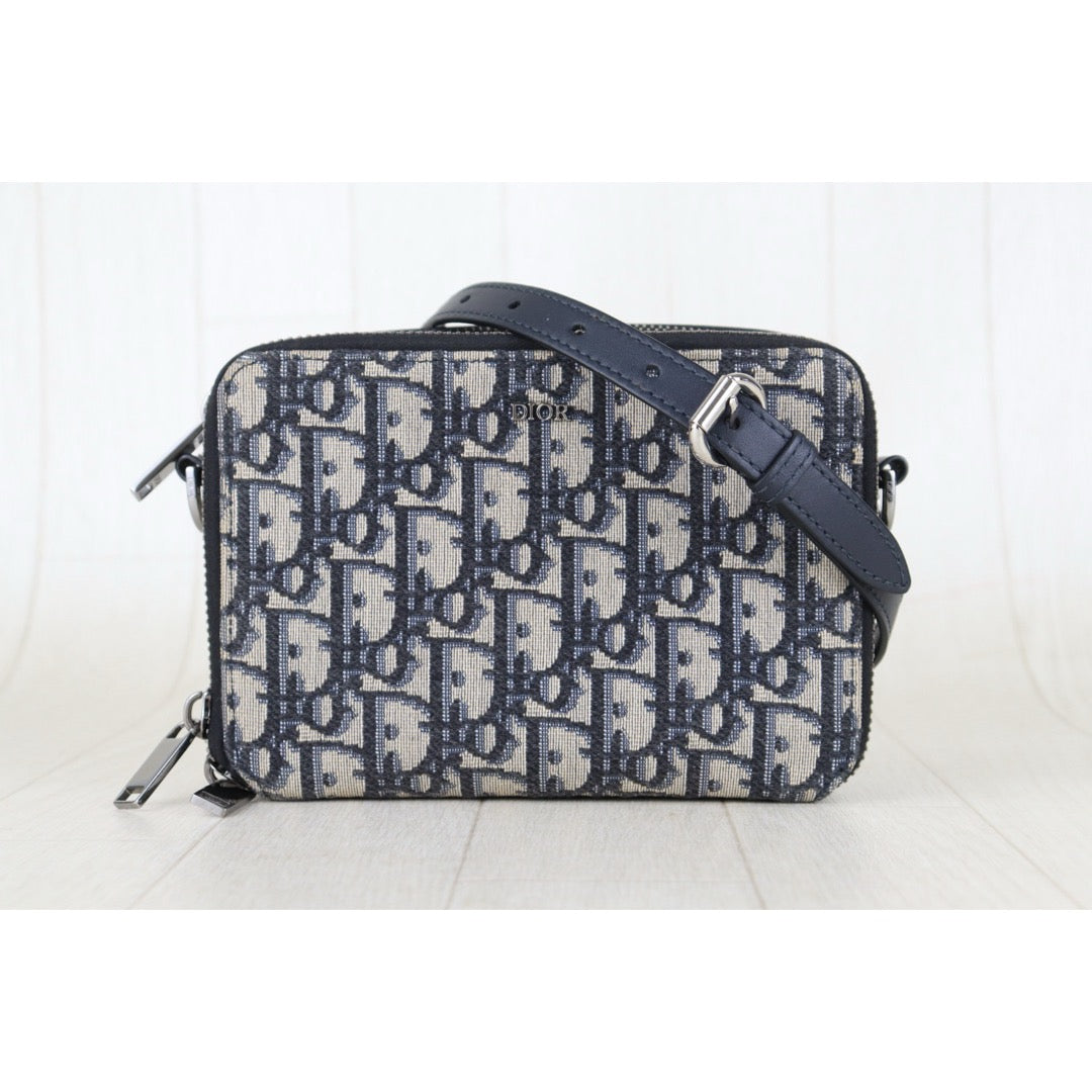 Include Entrupy Certificate of Authenticity｜Very Good ( Rank A)｜Dior Trotter Montaige  Oblique Camera Shoulder Bag ｜S26072527