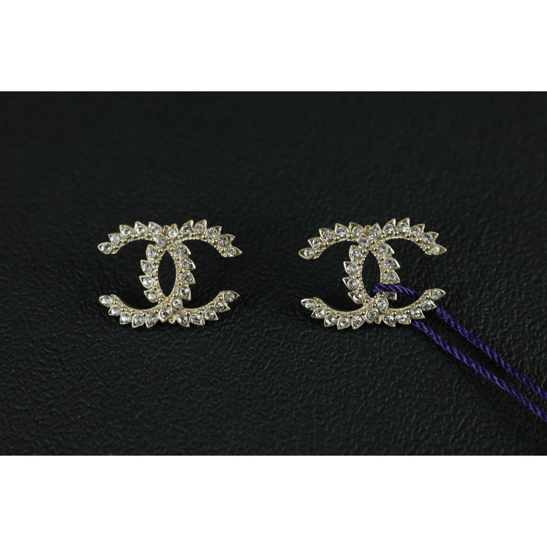 Very Good ( Rank A) ｜ CHANEL C20A Coco Mark Rhinestone Golden  Earrings Made In 2020Year｜S26022607