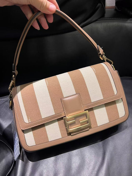 Second installment 2/3｜ FENDI Baguette Shoulder Bag  Gold Hardware Current Model