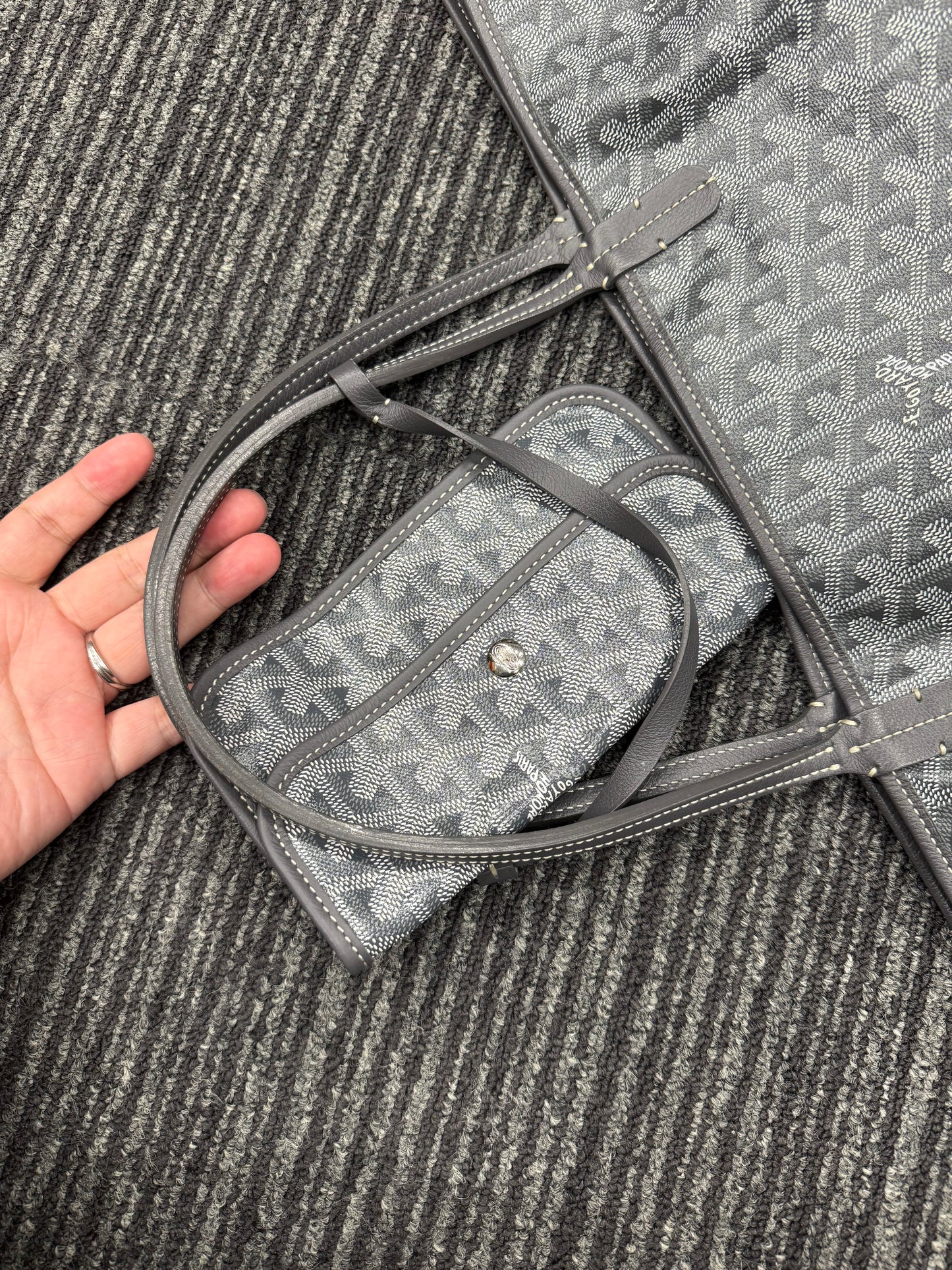 First installment 1/3｜Good ( Rank AB)｜ Goyard Saint-Louis GM Tote Bag Grey｜S24111213
