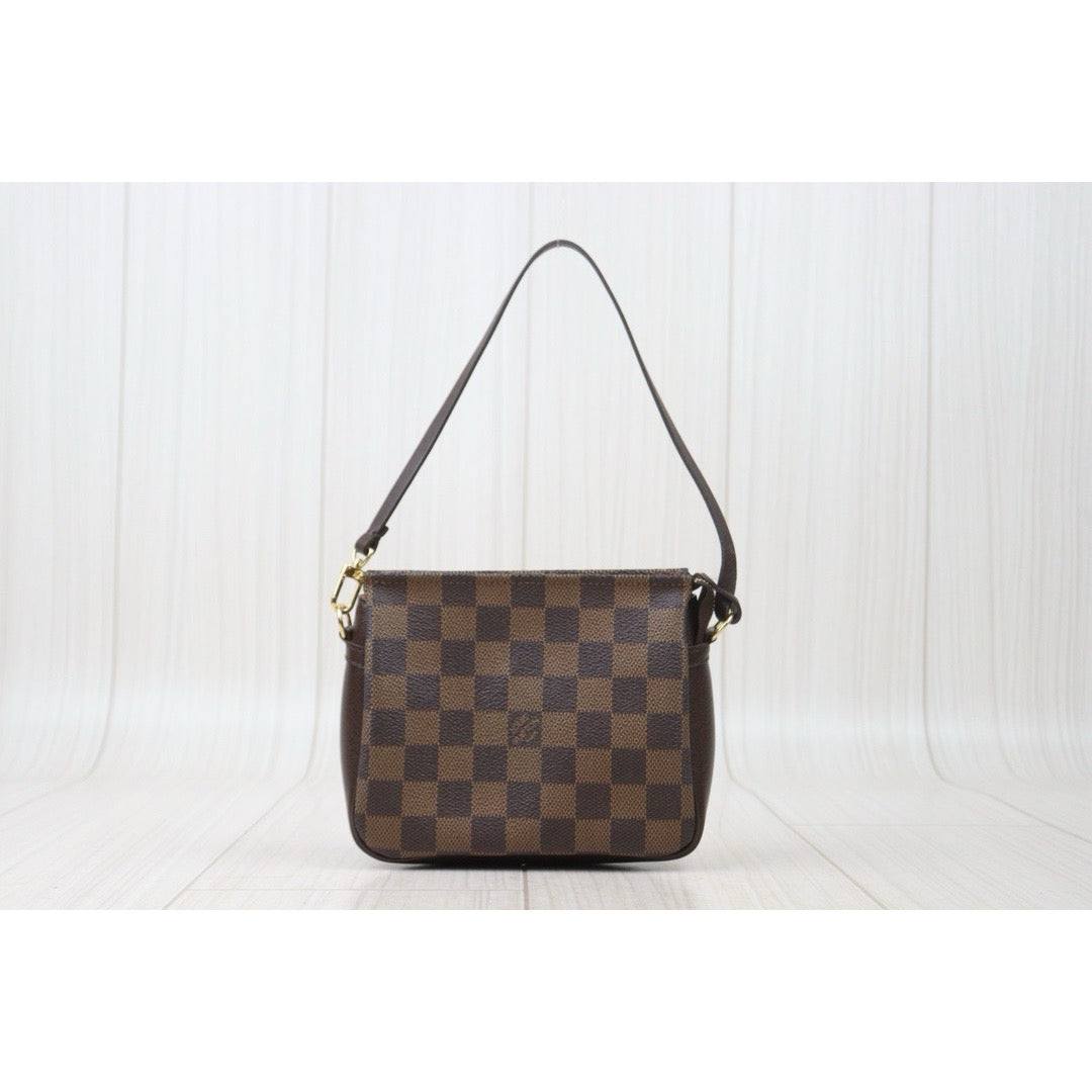 Very Good ( Rank A)｜ LV Damier Truth Make Up Pouch｜24101712