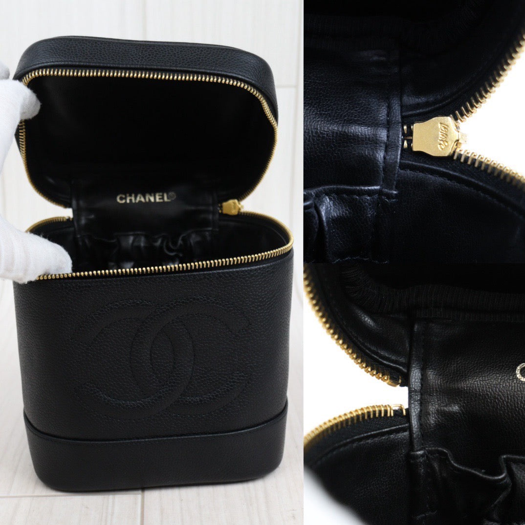 Rank AB ｜ CHANEL Caviar Skin Vanity Handbag  Made In 1994～1996Year ｜24031404