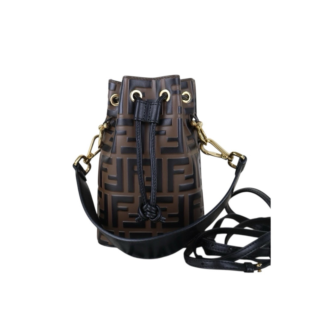 Include Entrupy Certificate of Authenticity｜Very Good ( Rank A)｜ FENDI Zucca Calf Leather Mini Mon Tresor Bucket bag Shoulder Bag Brown ｜S26081803