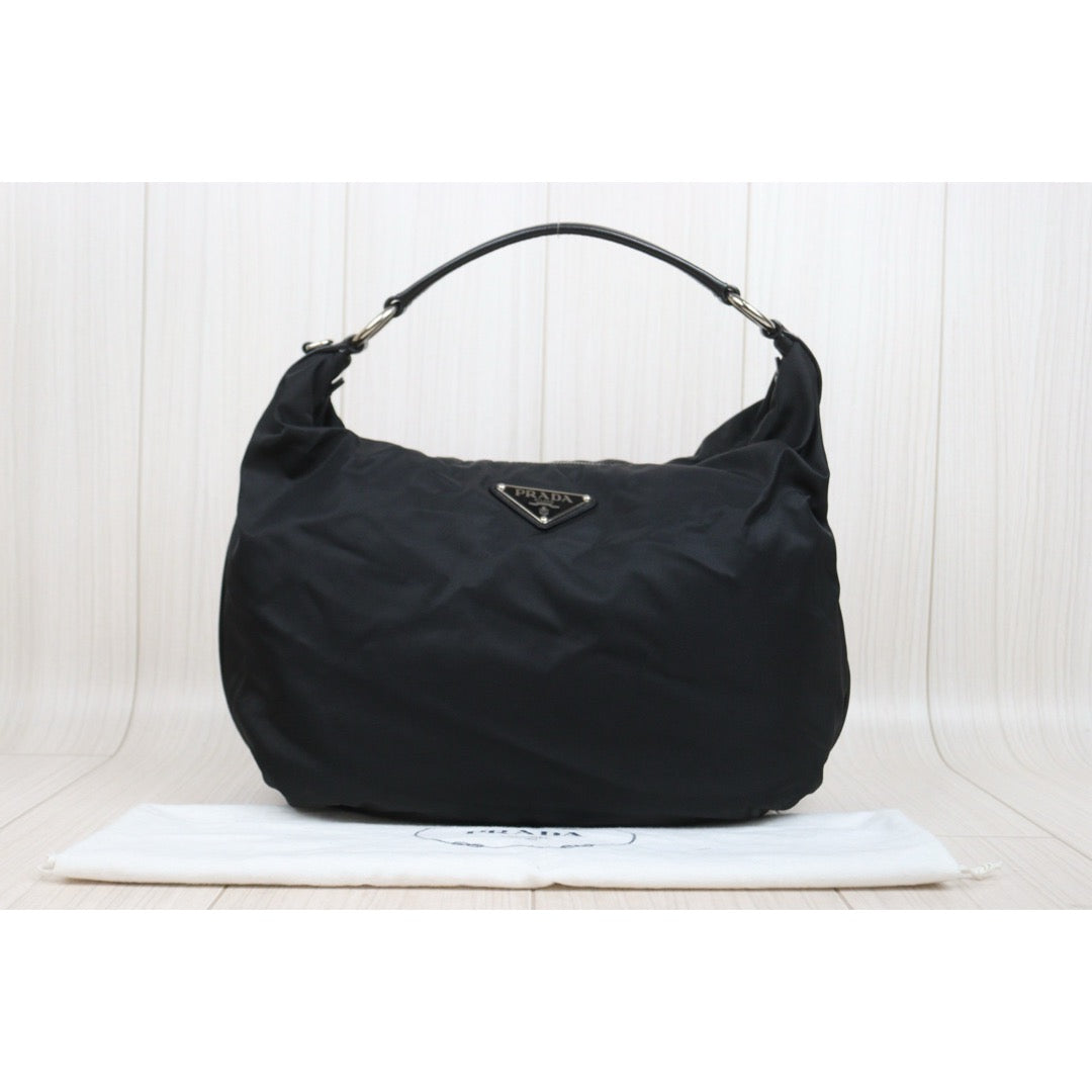 Very Good ( Rank A) ｜ PRADA HOBO GM Black HandBag ｜25120608