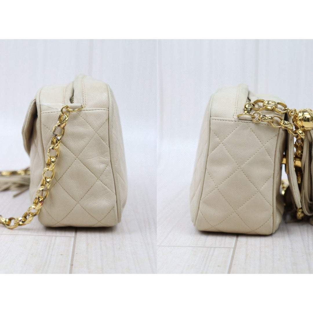 Good ( Rank AB)｜ CHANEL Matrasse Chain Camera Bag 18 Shoulder Bag Beige Made in 1991-1994Year ｜P24120210