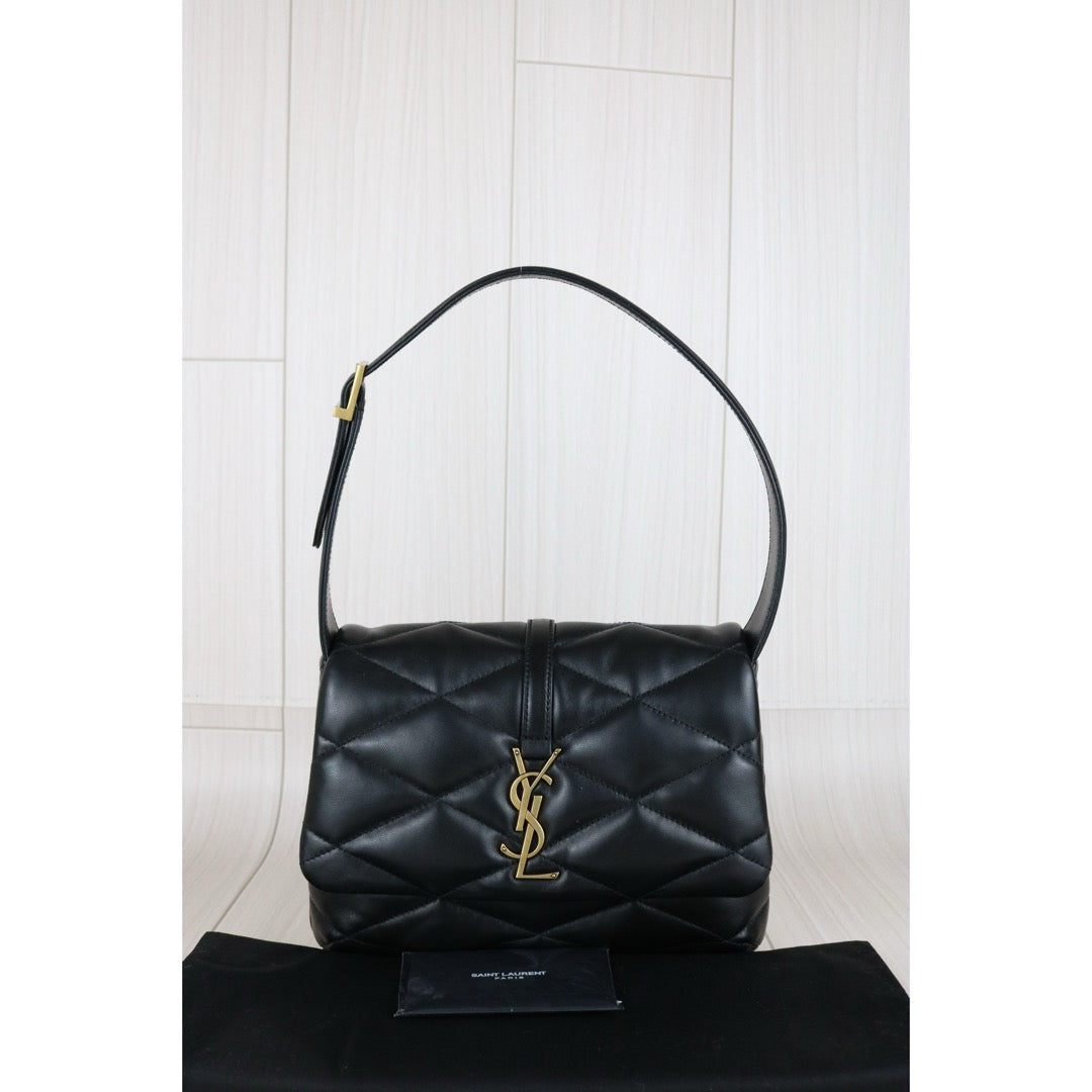Wholesale｜Very Good ( Rank A)｜  B25012207