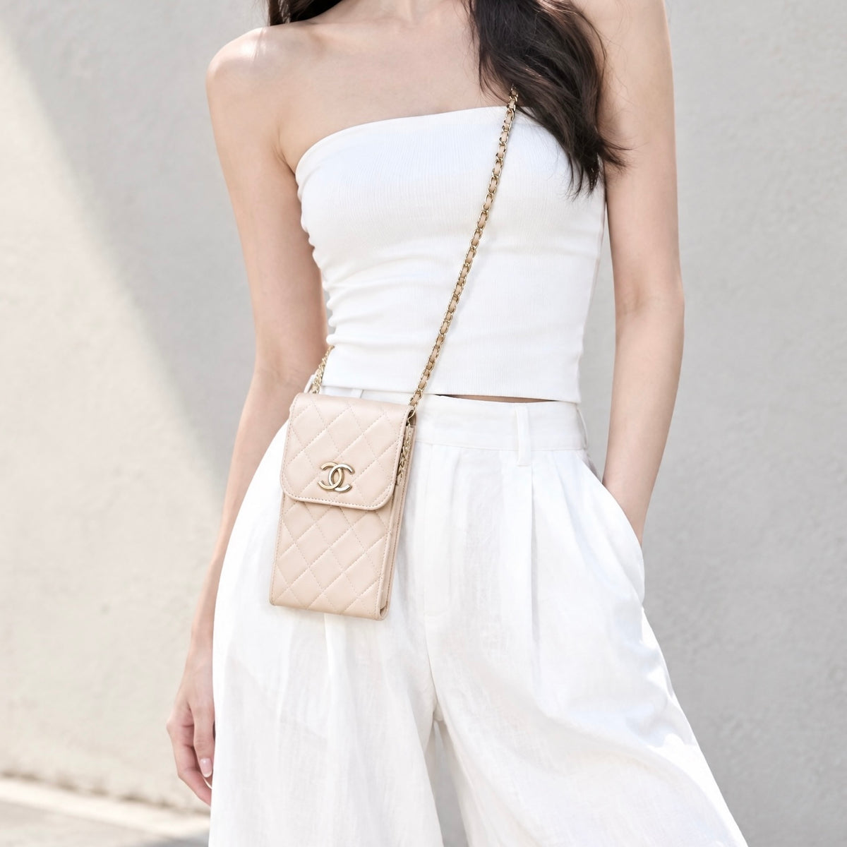 Include Entrupy Certificate of Authenticity｜Good ( Rank AB)｜CHANEL Lamb Skin  Flap Phone Holder Chain Shoulder Bag Beige Made In 2021-2022 Year｜S26090731