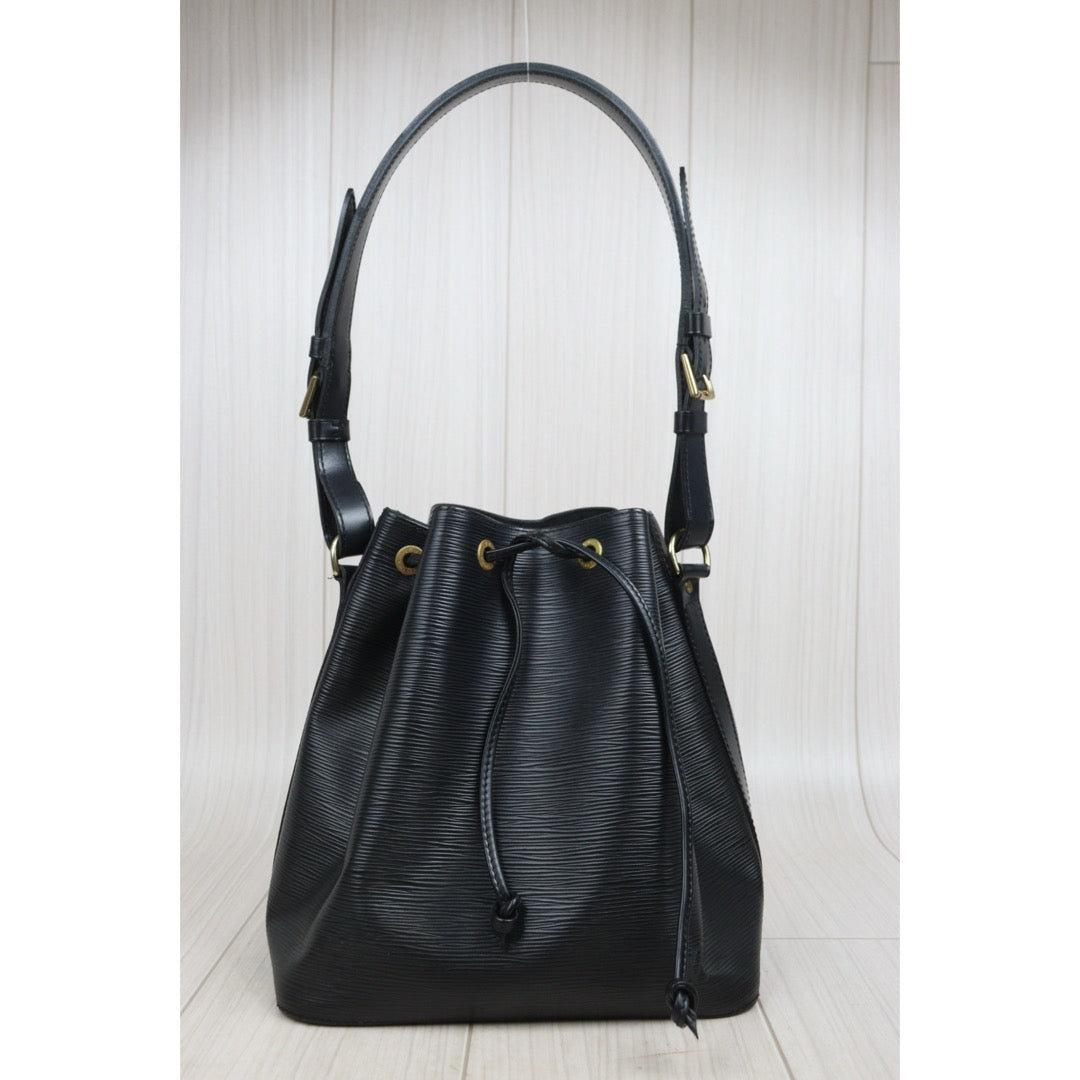 Good ( Rank AB)｜ LV Epi Noe Shoulder Bag Black｜V25091606