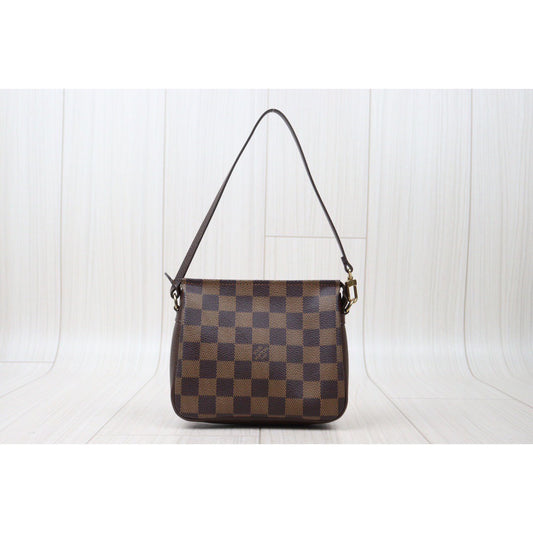 Rank A ｜ LV Damier Truth make up ｜24060612