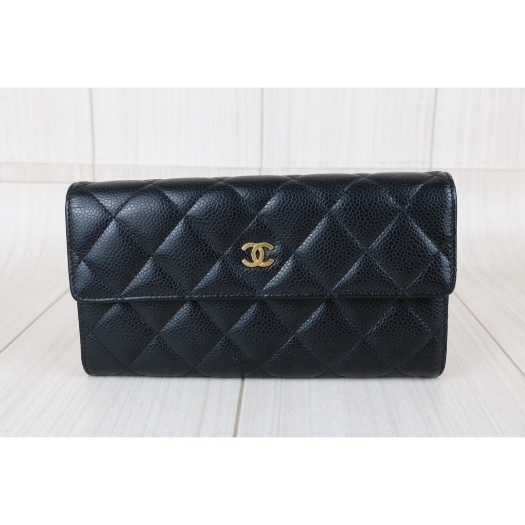 Include Entrupy Certificate of Authenticity｜Very Good ( Rank A)｜CHANEL Caviar Skin Black Long Wallet Made In 2015-2016Year｜S26050801