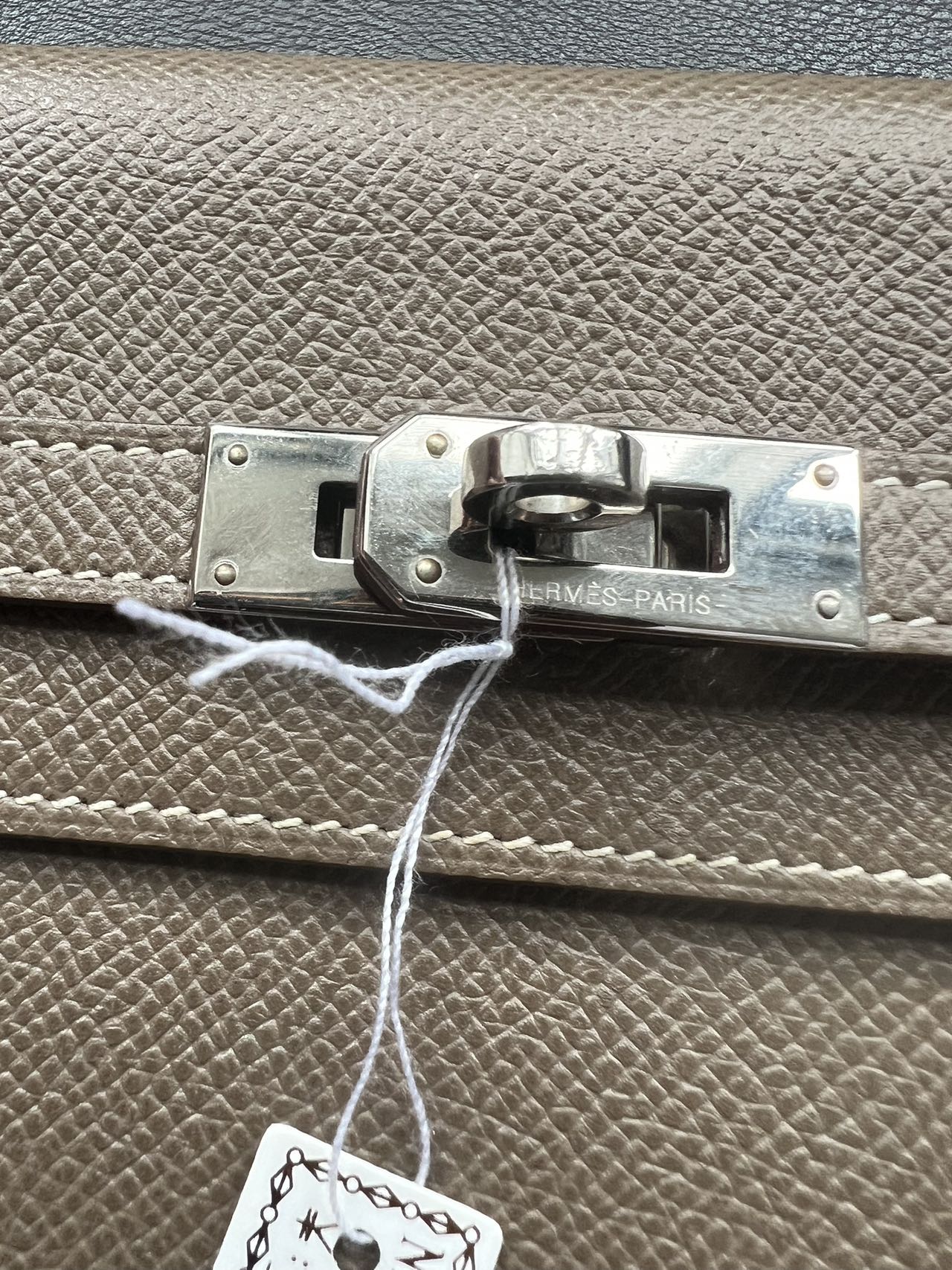 HERMES Epsom Kelly Wallet Gray C Stamp