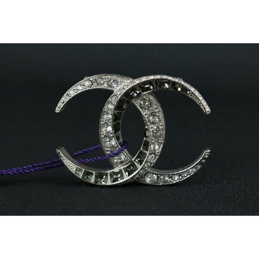 Include Authentic Detective Certificate of Authenticity｜Very Good ( Rank A)｜ CHANEL B15C Coco Mark Silver Rhinestone Brooch ｜S26050708