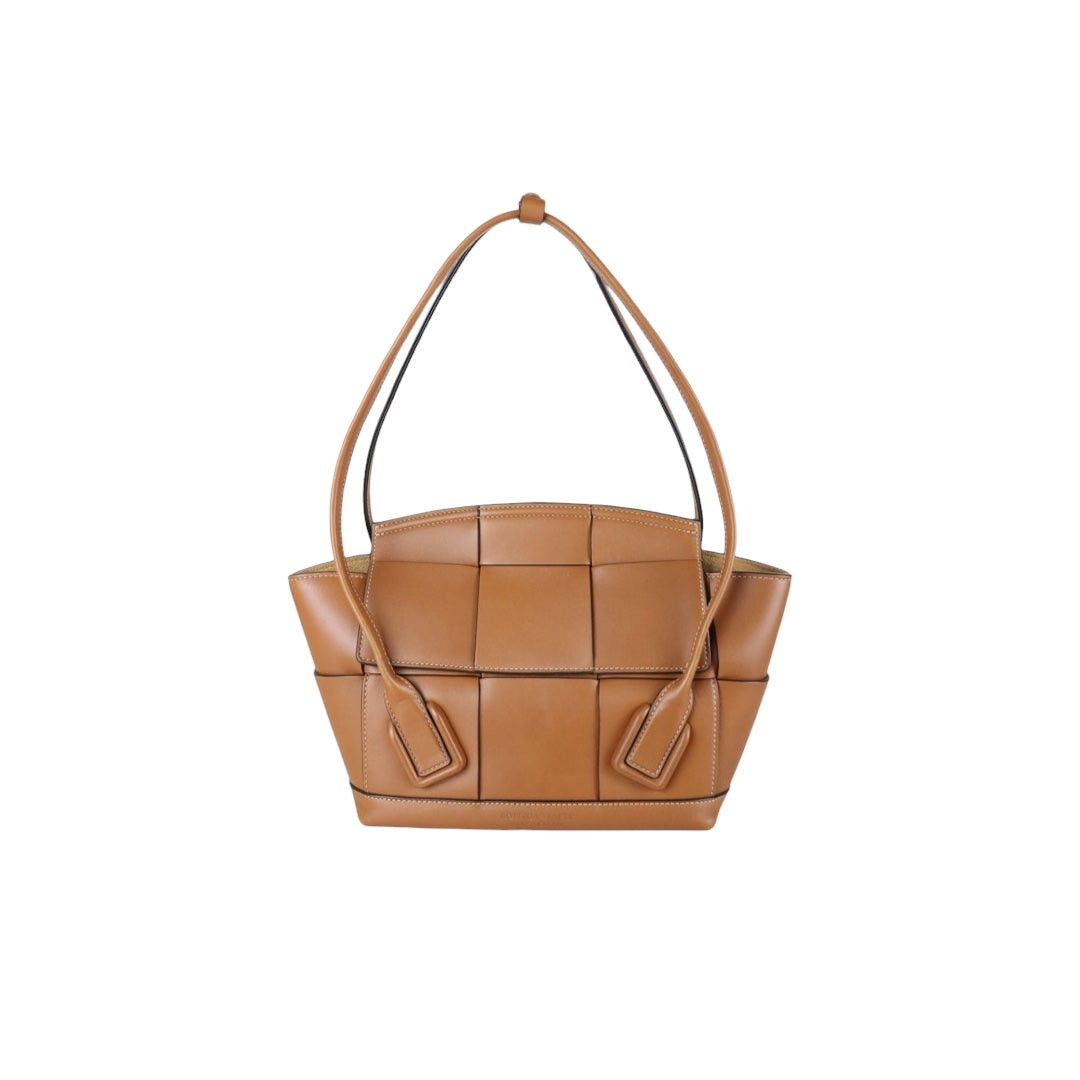 Include Entrupy Certificate of Authenticity｜Very Good ( Rank A)｜ Bottega Veneta Calf Leather Arcoe33  HandBag Caramel｜S26011708