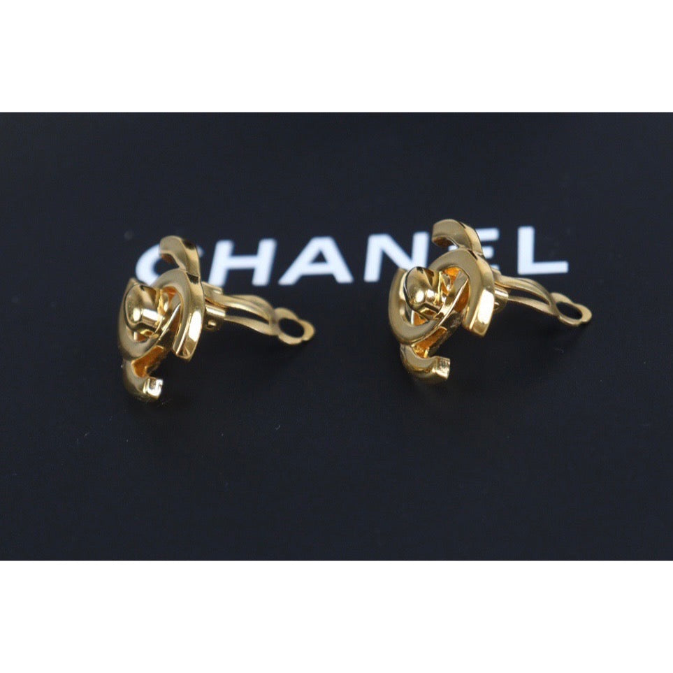 Rank A ｜CHANEL Vintage 18K Gold Plating Earrings  Made In 1995 Year ｜23101205