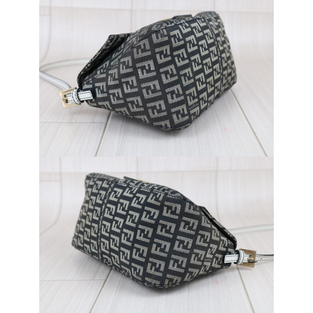 Include Entrupy Certificate of Authenticity｜Good ( Rank AB)｜ FENDI Zucca Mamma Baguette Shoulder Bag Black and White｜X26100712