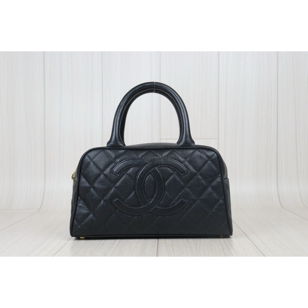 Very Good ( Rank A)｜ CHANEL  Caviar Skin Leather Calf Leather Bowling Bag Hand Bag Made In 2003～2004 Year｜24092607