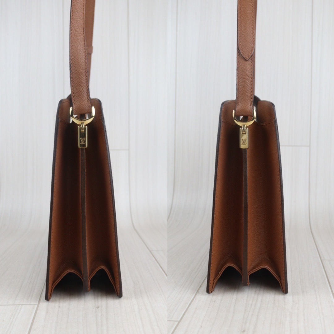 Louis Vuitton Vintage Monogram Courcelles - Brown Shoulder Bags