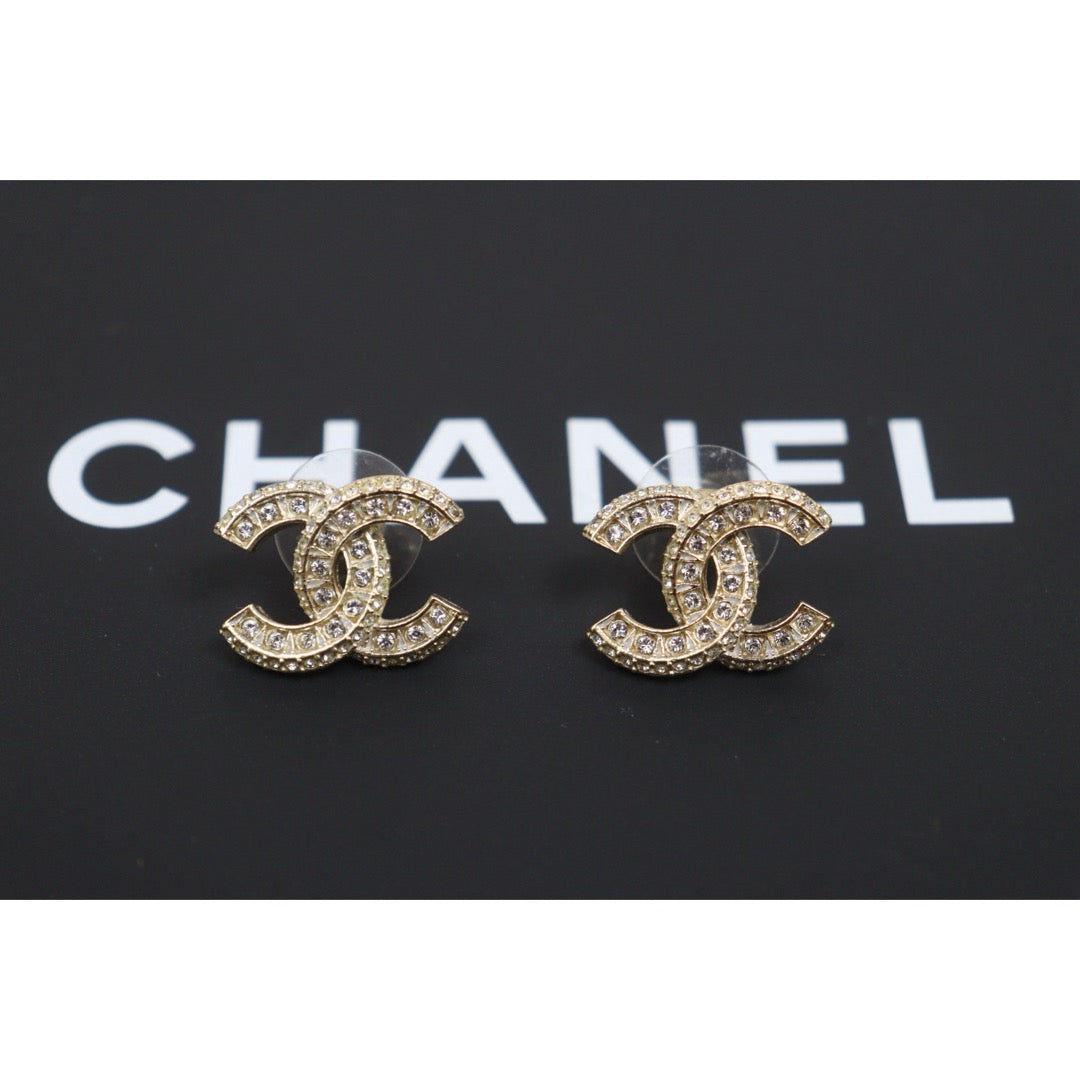 Include Authentic Detective Certificate of Authenticity｜Excellent（Rank SA）｜CHANEL B20V COCO Mark  Rhinestone Earrings Made In 2020Year｜S26050715