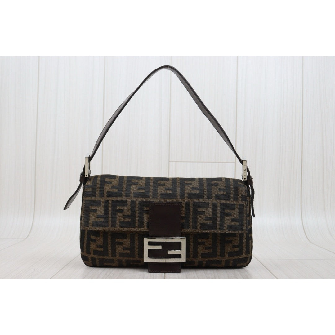 Good ( Rank AB) ｜ FENDI Zucca Mamma Baguette Shoulder Bag ｜S25110403