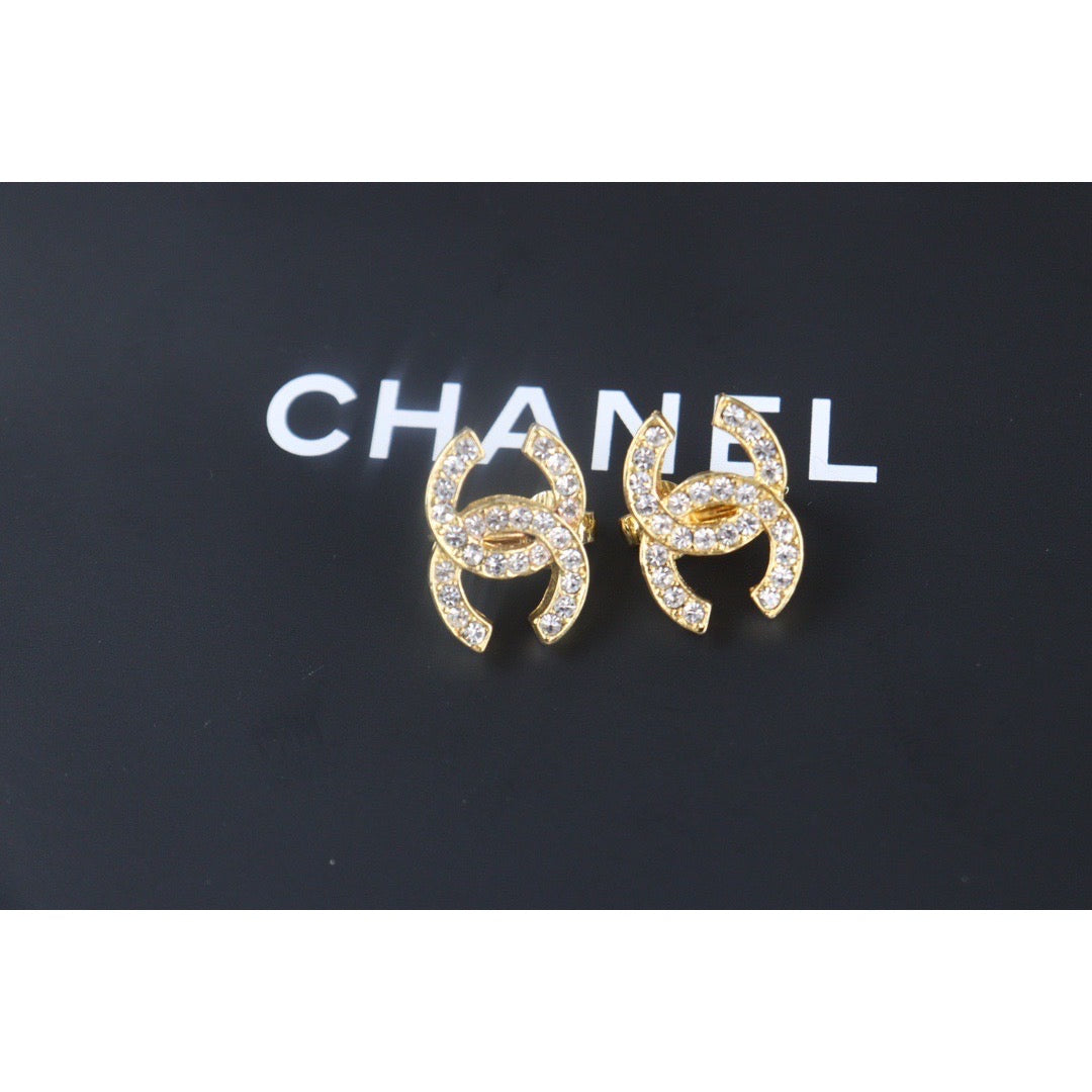 Rank A ｜CHANEL COCO Rhinestone 18k Gold Plated Earrings ｜V23082618