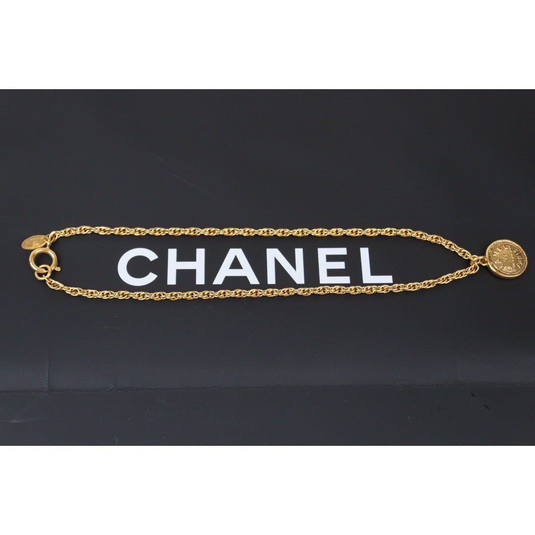 Rank A ｜ CHANEL 24K Gold Plated Necklace｜Q24050948