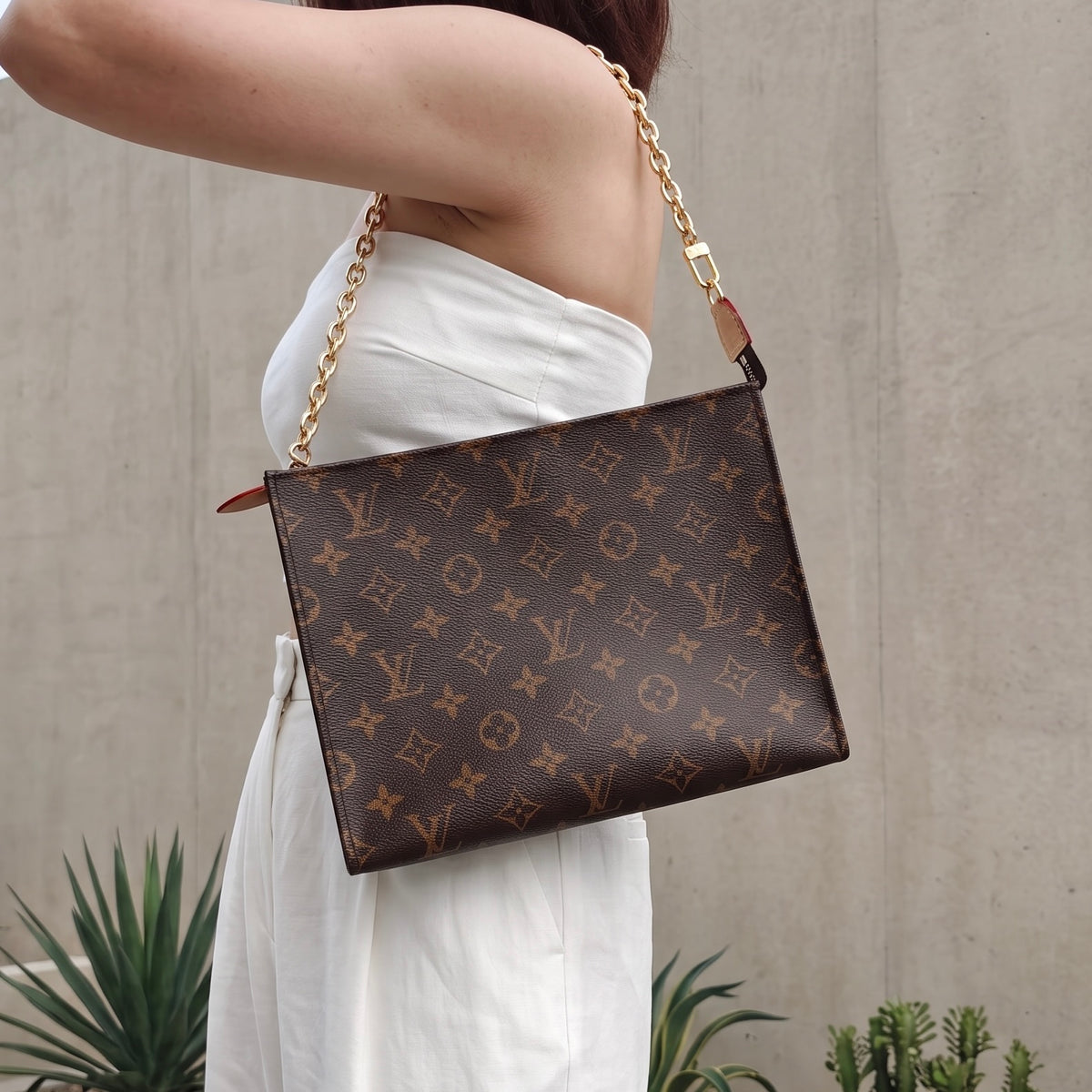 Include Entrupy Certificate of Authenticity｜Excellent（Rank SA） ｜ Louis Vuitton Monogram Toiletry Bag 2 Compartments Pouch ｜S26080614
