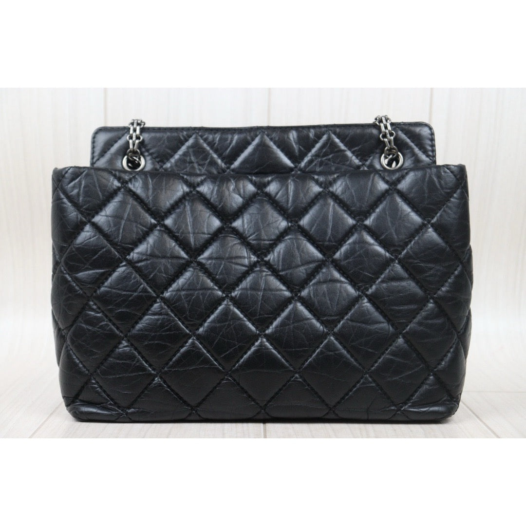 Very Good ( Rank A) ｜ CHANEL 2.55 Matelasse Small Black Chain Tote Bag Made in 2012-2013 Year｜S24101309