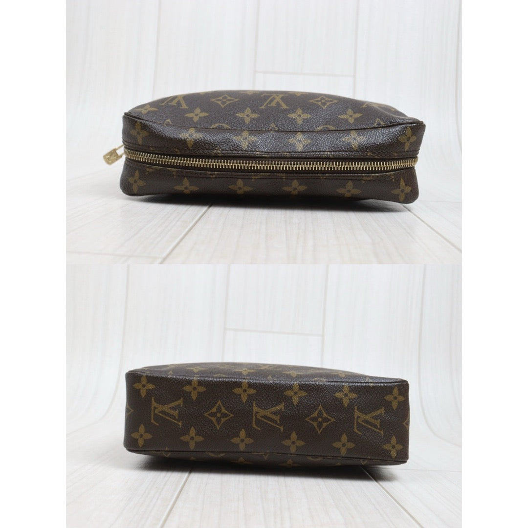 Include Entrupy Certificate of Authenticity｜Very Good ( Rank A) ｜ Louis Vuitton Truth Toilet 23 Monogram Makeup Pouch｜26102101