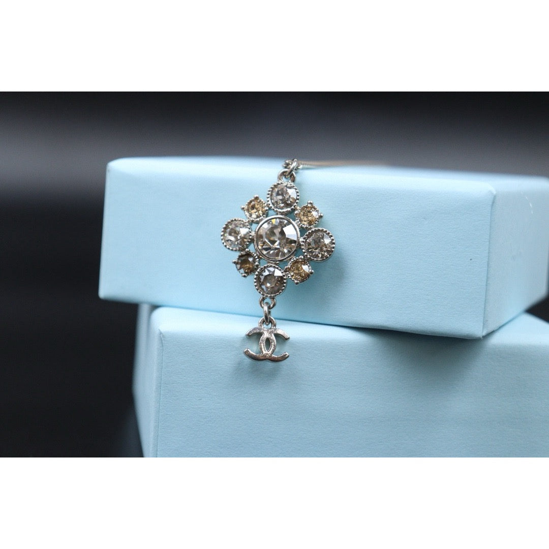 Very Good ( Rank A)｜ CHANEL COCO Mark Silver Plating Diamond Necklace  ｜S24112505