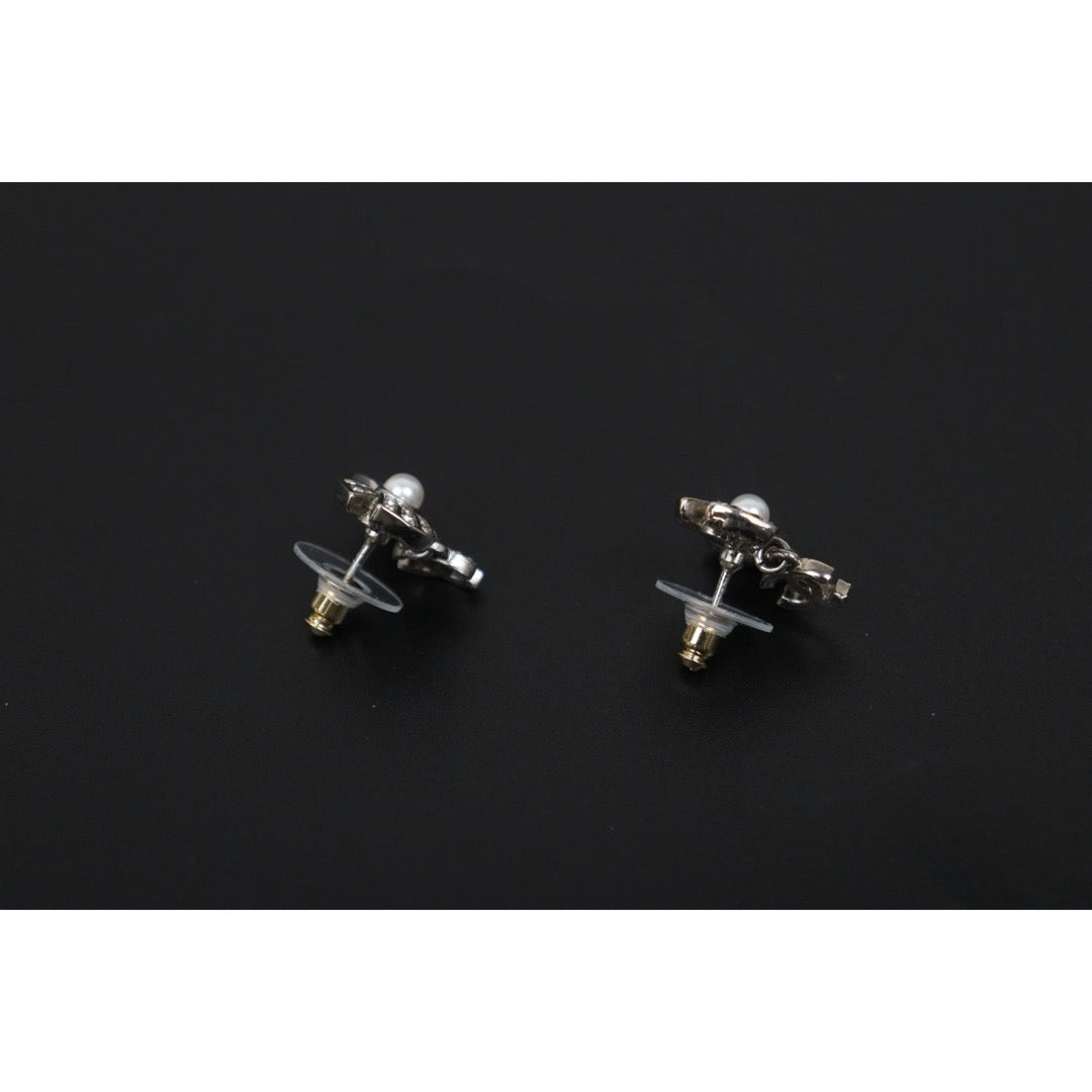 Excellent（Rank SA）｜ CHANEL A22P Coco Mark Rhinestone Rosette Silver Earrings Made In 2022Year｜S26031009
