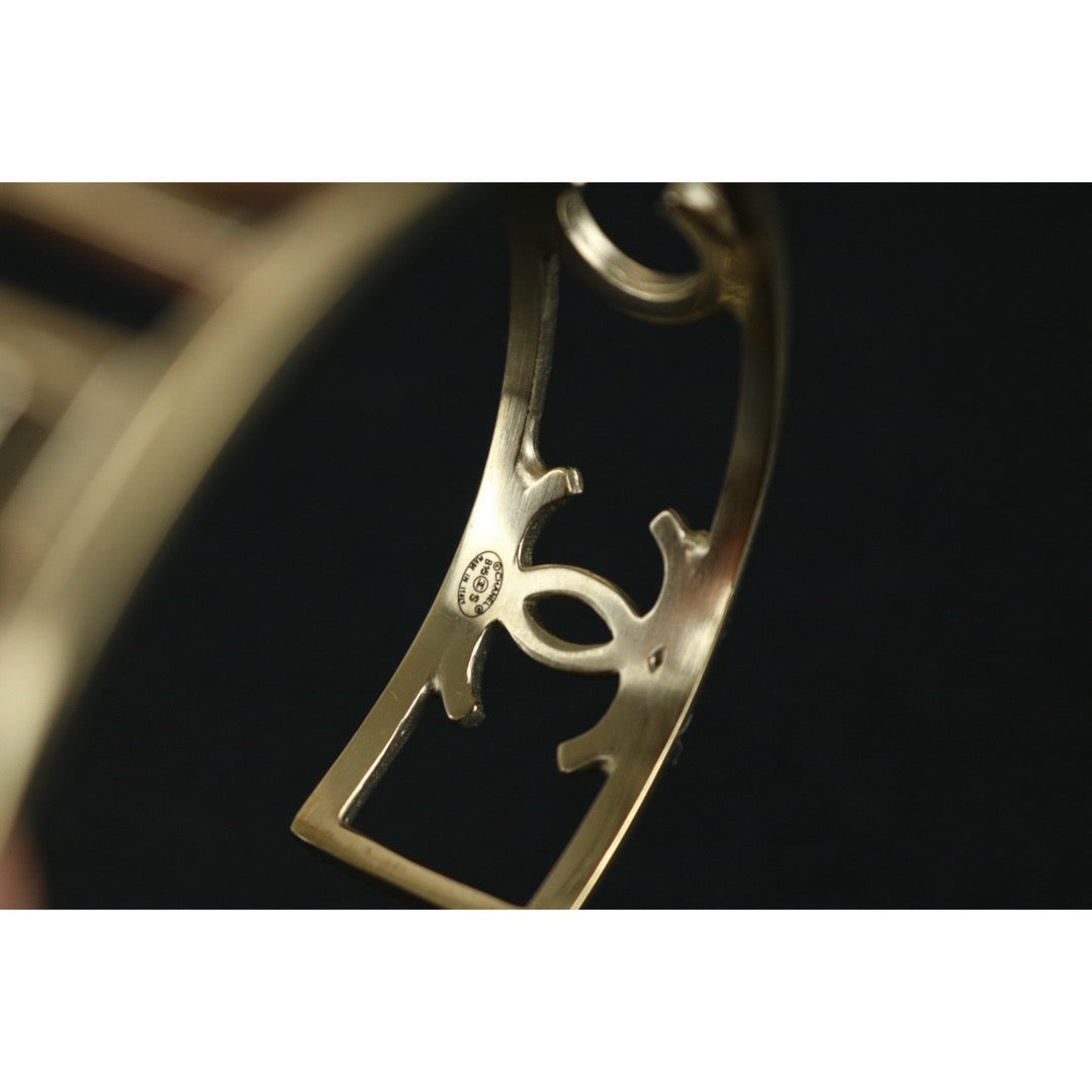 Very Good ( Rank A) ｜ CHANEL B15S Light Gold Letter Hollow Design Bracelet Made In 2015Year ｜S25121111