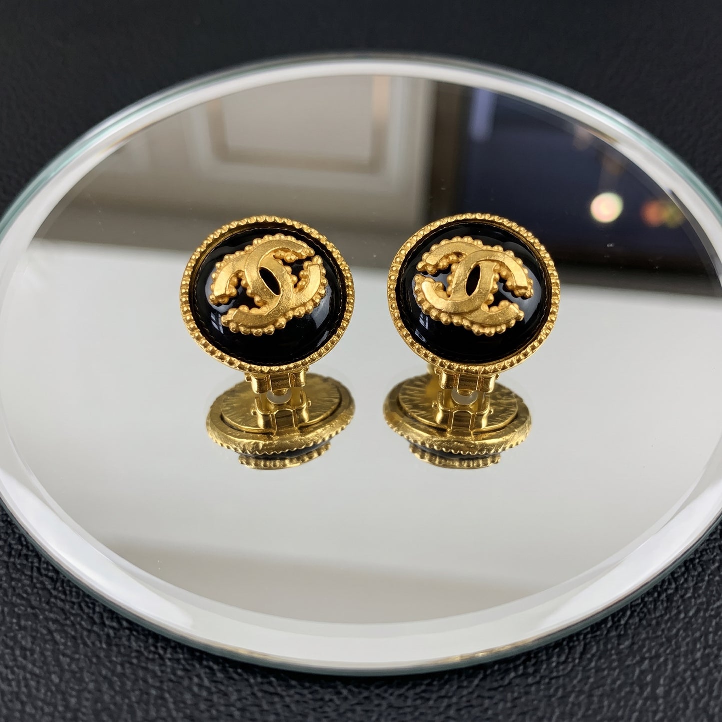 Include Authentic Detective Certificate of Authenticity｜Very Good ( Rank A) ｜CHANEL 96A COCO Mark Vintage Earrings Made In 1996 Year ｜S26071502