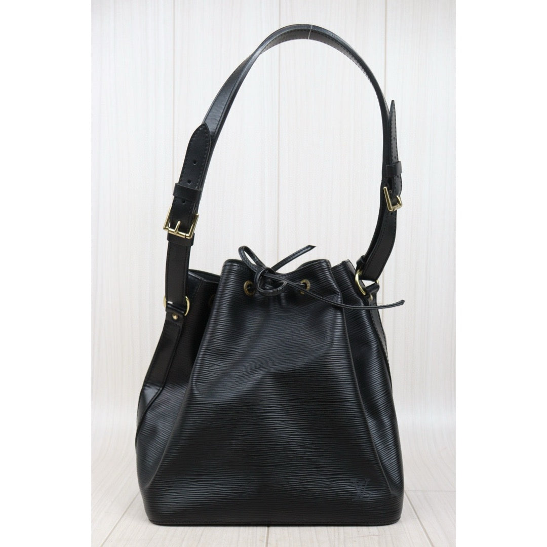Very Good ( Rank A)｜ LV Epi Noe Shoulder Bag Black｜25020616