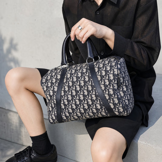 Include Entrupy Certificate of Authenticity|Good ( Rank AB)| Dior Trotter Boston 30 HanBag |26071603