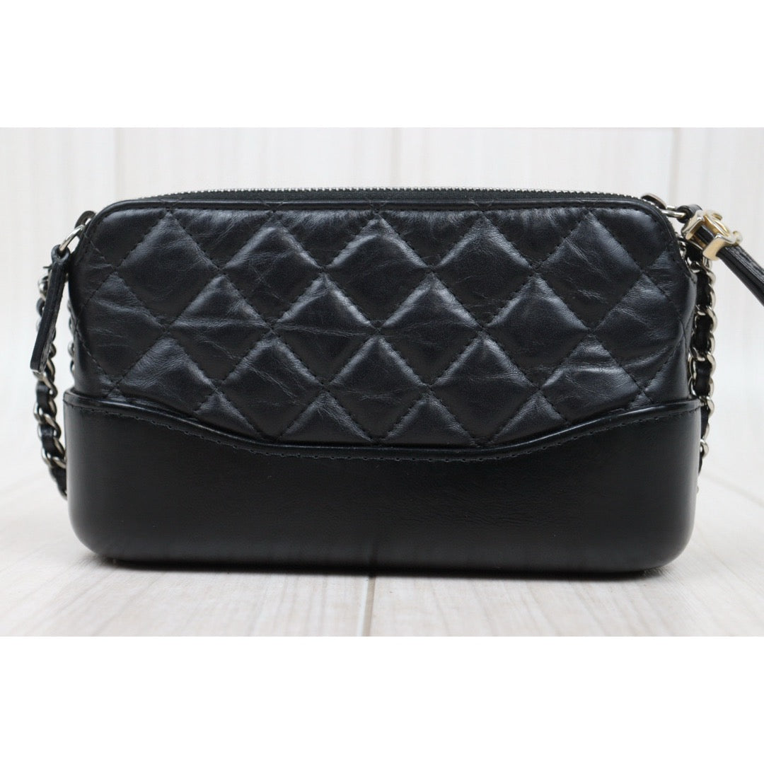 Very Good ( Rank A)｜CHANEL Mini Gabrielle Aged Calfskin Shoulder Bag Black Made in 2019-2020Year｜S25033009