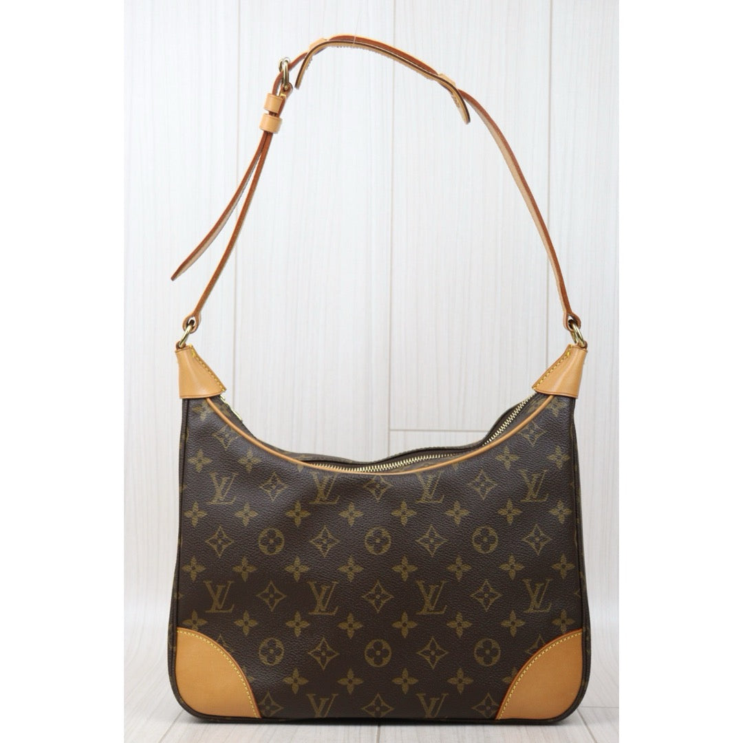 Very Good ( Rank A)｜LV Monogram Boulogne 30 Shoulder Bag ｜VT25030133