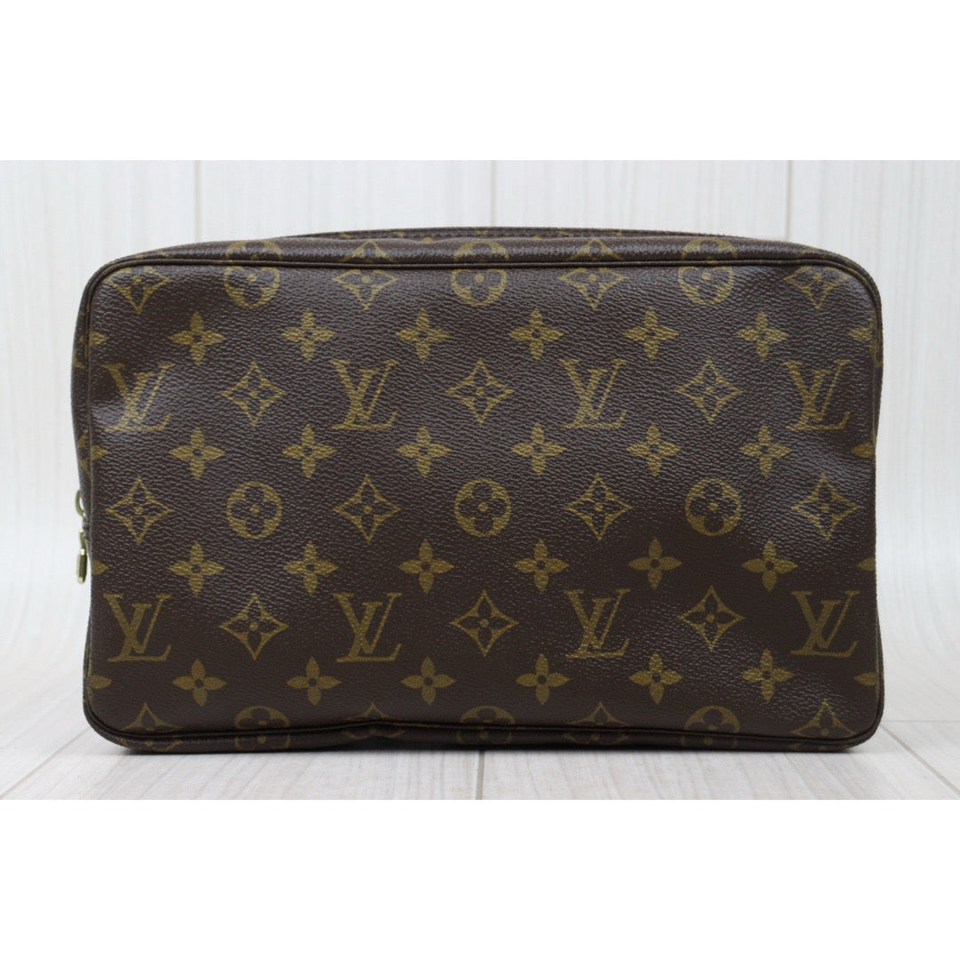 Very Good ( Rank A)｜ LV Truth Toilet 28 Monogram Makeup Pouch｜Q25010905