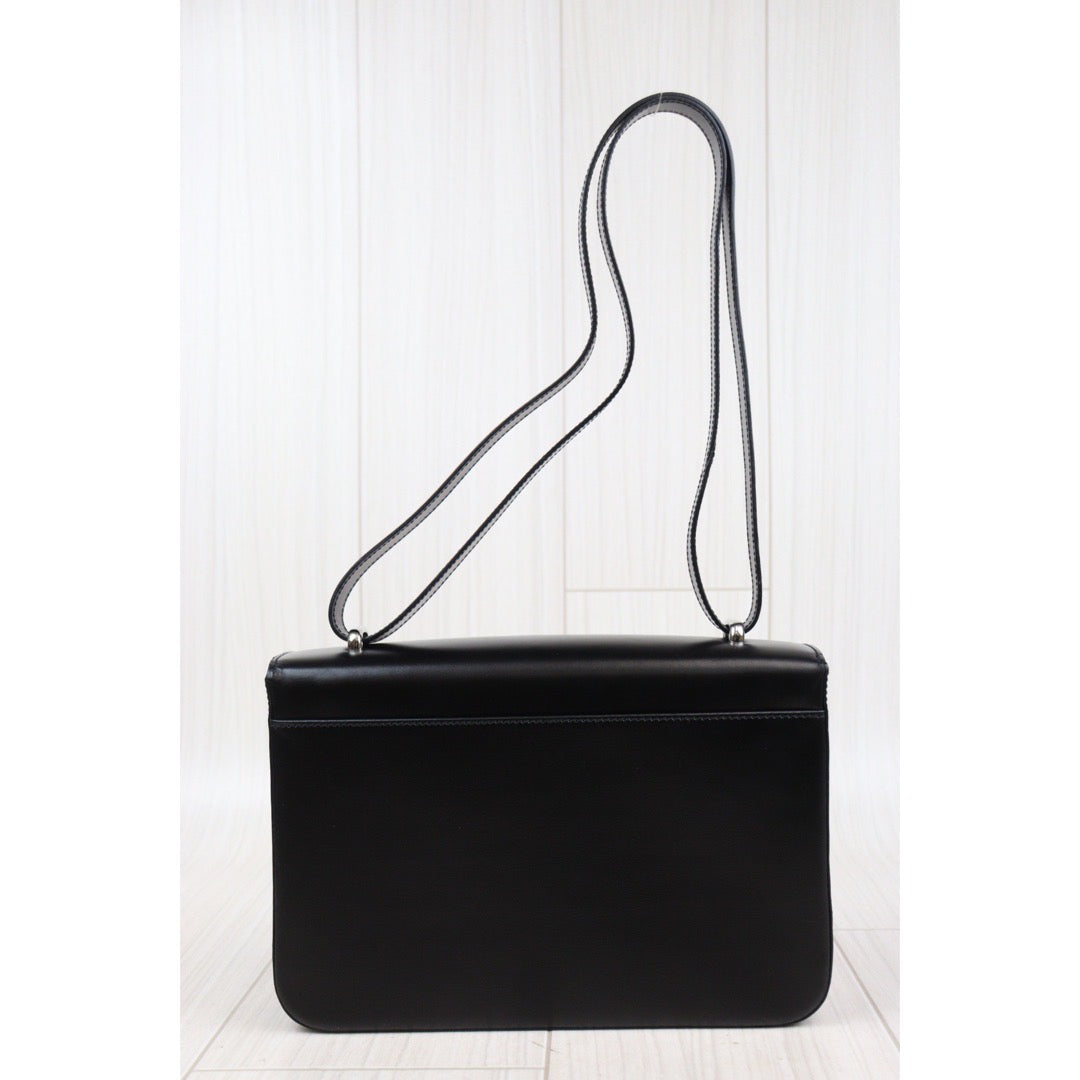Rank A ｜ Cartier Vintage Box Leather Shoulder Bag｜Q24030743