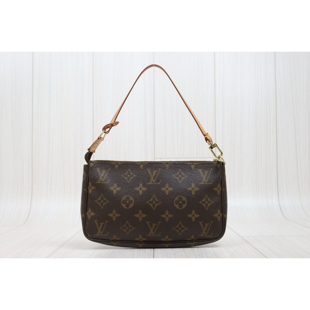 Include Entrupy Certificate of Authenticity｜Good ( Rank AB)｜Louis Vuitton Monogram Pochette Accessoires ｜26040806