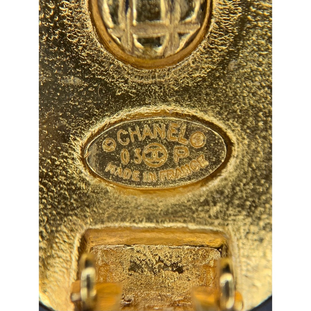 Include Authentic Detective Certificate of Authenticity｜Very Good ( Rank A) ｜CHANEL 03P Coco Mark Golden Earrings Made In 2003 Year ｜26052102