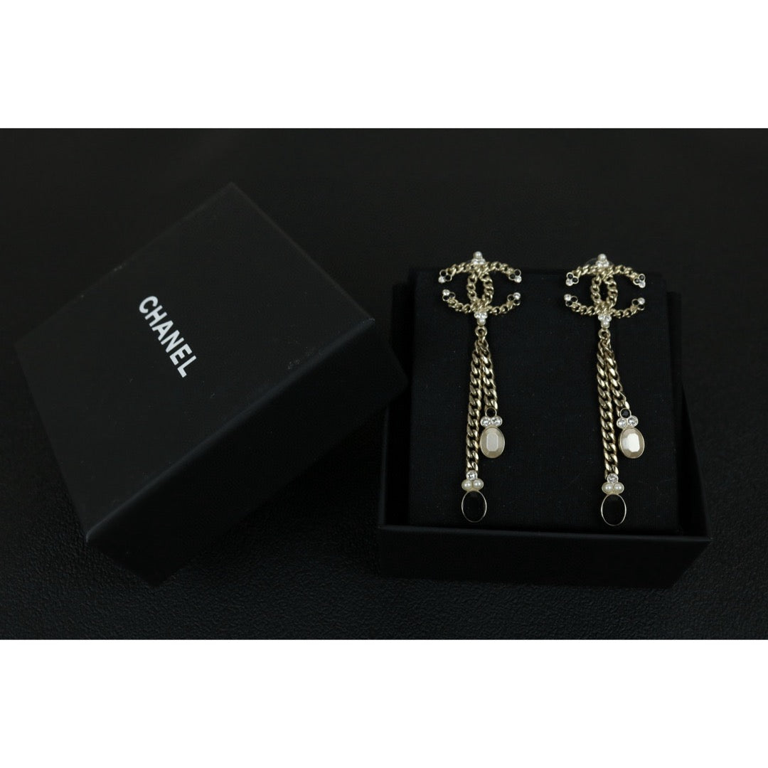 Excellent（Rank SA）｜ CHANEL Coco Mark Chain Pearl Rhinestone Earrings｜S24122607